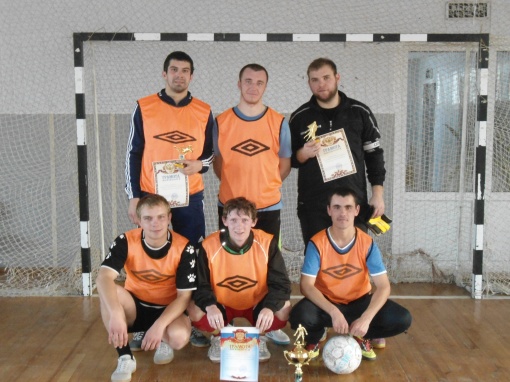 В Константиновске прошёл предновогодний кубок по мини – футболу среди взрослых команд